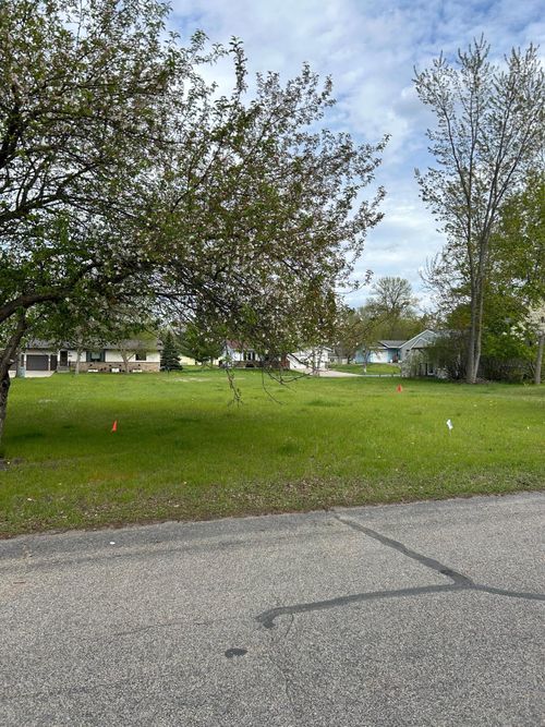 1518 June Ave, Detroit Lakes, MN, 56501-4341 | Card Image