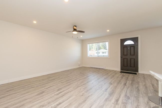 3758 Sefton St, Condo with 2 bedrooms, 1 bathrooms and 1 parking in Port Coquitlam BC | Image 14
