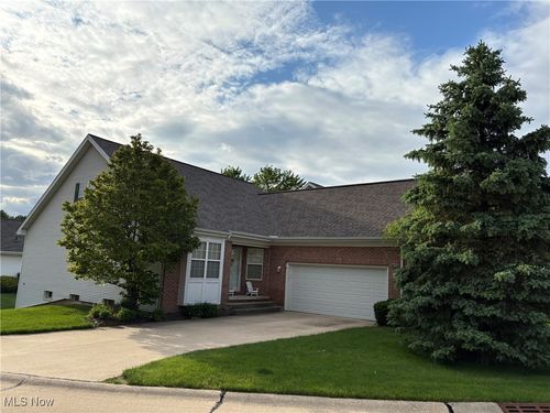 704 Elmwood Pt, Aurora, OH, 44202-7308 | Card Image