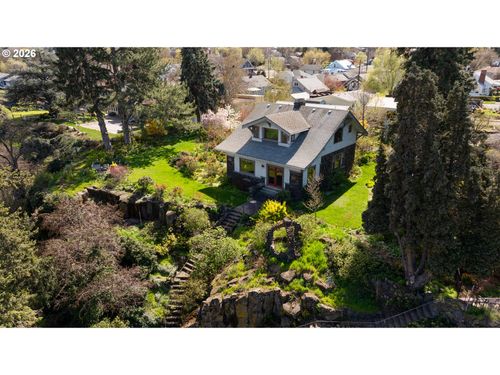 600 Garrison St, The Dalles, OR, 97058-1335 | Card Image