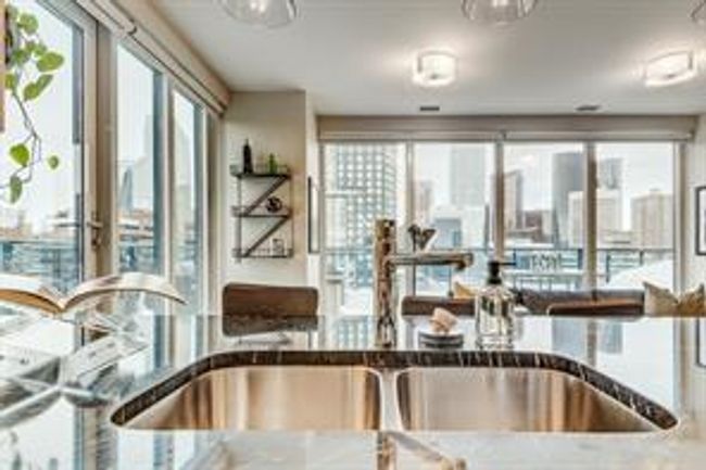 1502 - 303 13 Ave Sw, Condo with 2 bedrooms, 2 bathrooms and 1 parking in Calgary AB | Image 9