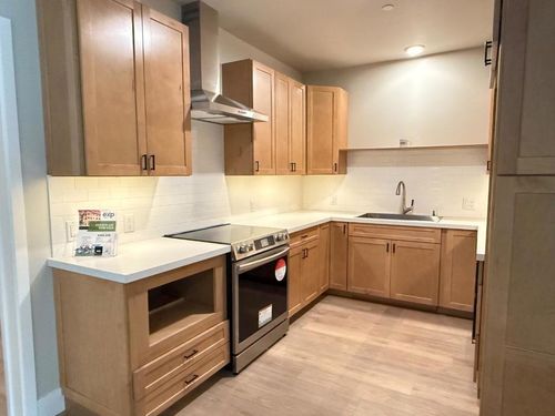308-400 San Benito St, Hollister, CA, 95023-4169 | Card Image