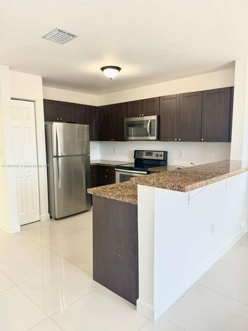 25807-25807 Sw 137th Path, Naranja, FL, 33032-8130 | Card Image