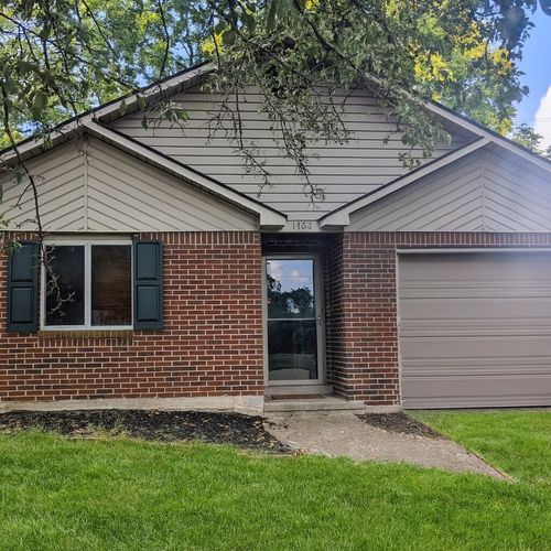1462 Vintage Cir, Lexington, KY, 40517-3412 | Card Image