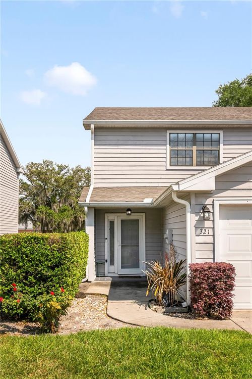 321 Orange Blossom Dr, Winter Haven, FL, 33880-4643 | Card Image