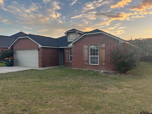 331 Utah Ave, Tyler, TX, 75704-2027 | Card Image