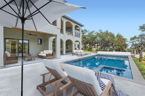 8132 Magnolia Ridge Cv, Austin, TX, 78738-7647 | Card Image