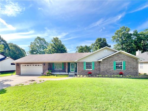 6 Hillcrest Dr, Eureka Springs, AR, 72631-5211 | Card Image