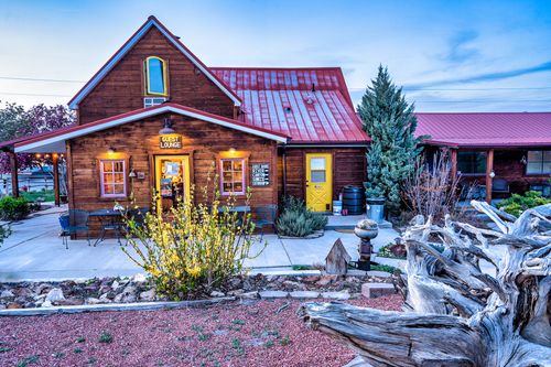 15 S 100 E, Escalante, UT, 84726-7841 | Card Image