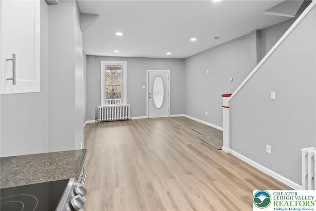 1478 E 5 Th St, Townhouse with 3 bedrooms, 2 bathrooms and null parking in BETHLEHEM PA | Image 8