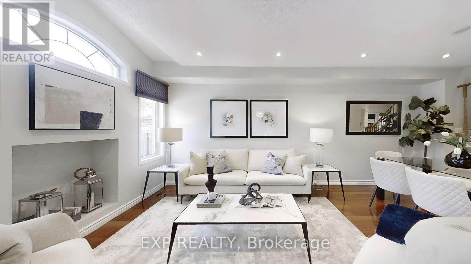 Residential Lease in Richmond Hill (Oak Ridges Lake Wilcox) 3