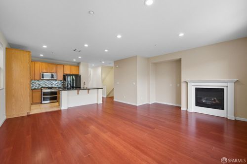 2186 Tsushima St, Hercules, CA, 94547-5420 | Card Image