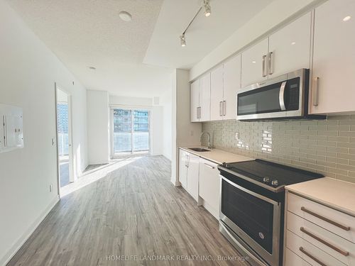 1909-5180 Yonge St, North York, ON, M2N0K5 | Card Image