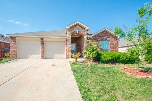 2716 Triple Crown Ln, Grand Prairie, TX, 75051-8394 | Card Image