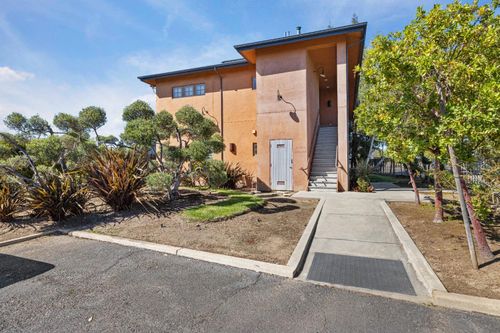 1297 Woodhaven Ln, Lodi, CA, 95242-9126 | Card Image