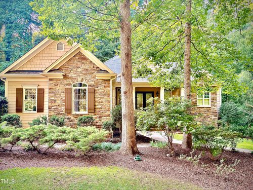 6801 Valley Lake Dr, Raleigh, NC, 27612-1732 | Card Image