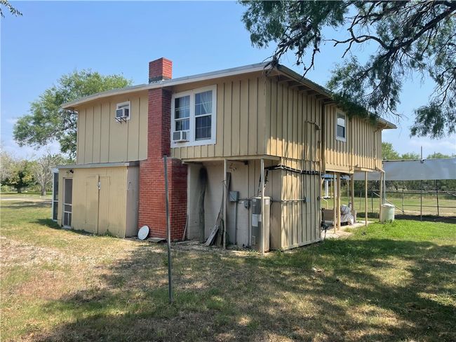 167 Buckeye Knoll Rd, House other with 2 bedrooms, 2 bathrooms and null parking in George West TX | Image 27