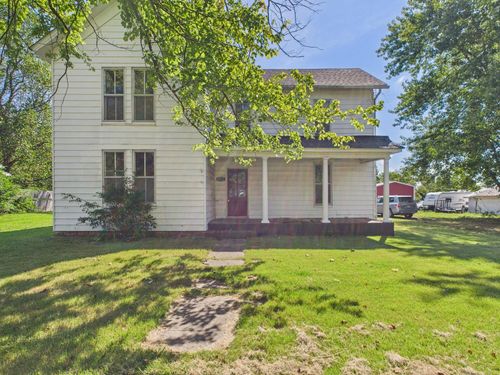 212 N Main St, Licking, MO, 65542-9027 | Card Image