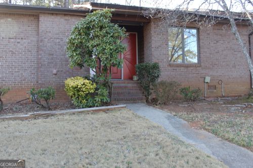 1517 Stoneleigh Way, Stone Mountain, GA, 30088-3431 | Card Image