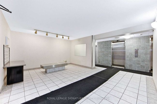 1002 - 207 Galloway Rd, Condo with 2 bedrooms, 1 bathrooms and null parking in Scarborough ON | Image 23