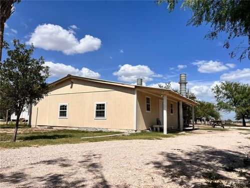 911 Agua Ln, Mission, TX, 78572-6257 | Card Image