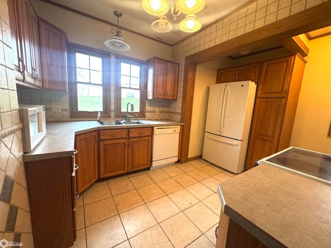 905 Highway 69 N, Home with 3 bedrooms, 2 bathrooms and 2 parking in Forest City IA | Image 7