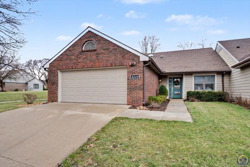 4712 Balmoral Dr, Lawrence, KS, 66047-1800 | Card Image