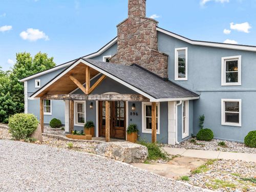 896 Mount Riante Rd, Hot Springs, AR, 71913-1852 | Card Image