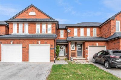 591 Taylor Cres, House attached with 3 bedrooms, 2 bathrooms and 2 parking in Burlington ON | Image 1