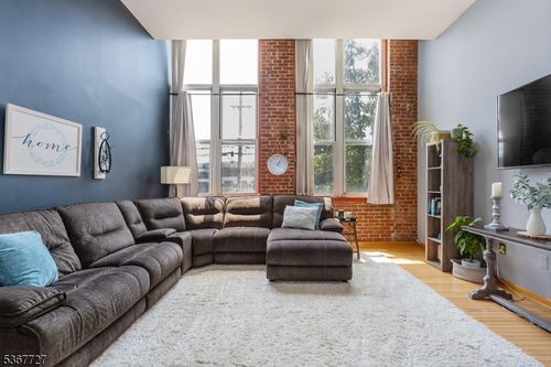 apt-203-262 Main St, Little Falls, NJ, 07424-1355 | Card Image