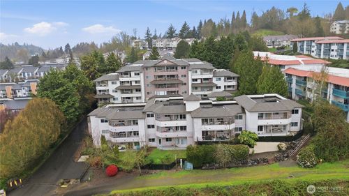 b206-15340 Macadam Rd S, Tukwila, WA, 98188-5755 | Card Image