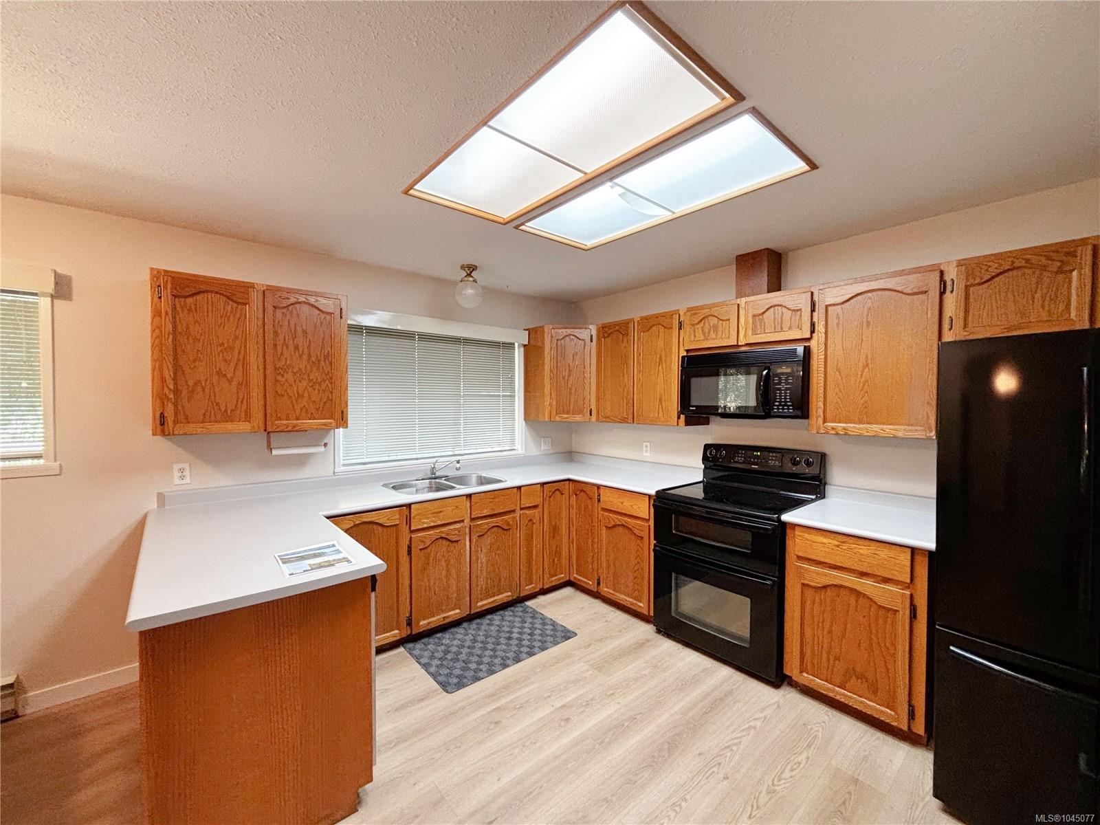 Residential in Gold River 2