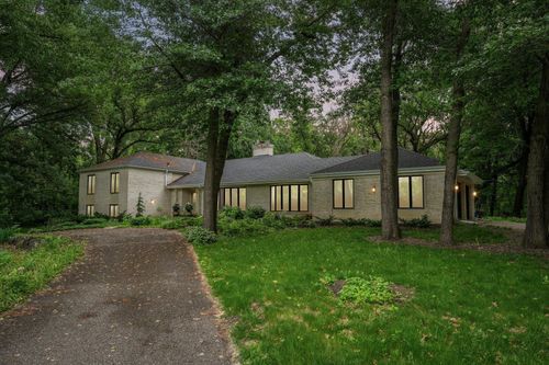 23 Evergreen Rd, North Oaks, MN, 55127-2077 | Card Image