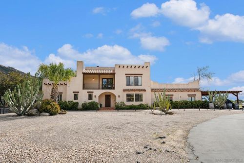 17287 Oak Hollow Rd, Ramona, CA, 92065-6757 | Card Image