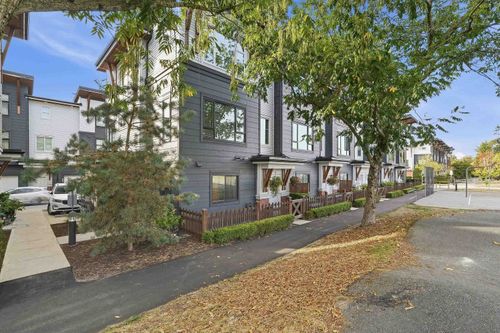 36-22128 48a Ave, Langley, BC, V3A0L6 | Card Image