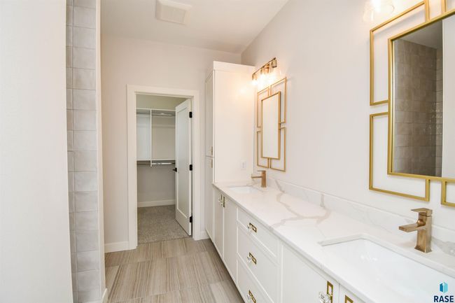 8623 W Shoreline Pl, Townhouse with 3 bedrooms, 3 bathrooms and null parking in Sioux Falls SD | Image 6