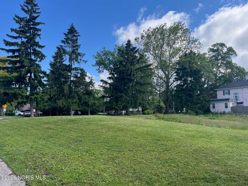 2602 River Rd, Maumee, OH, 43537-3735 | Card Image