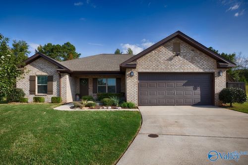 141 White Rock Dr, Harvest, AL, 35749-2700 | Card Image