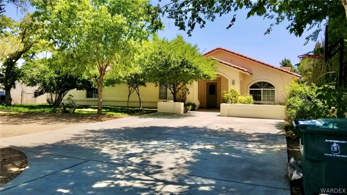 Steinke Dr, Kingman, AZ 86409