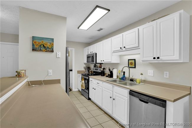 APT-2-2 - 513 Meadowland Ct, Condo with 3 bedrooms, 2 bathrooms and null parking in Hope Mills NC | Image 5