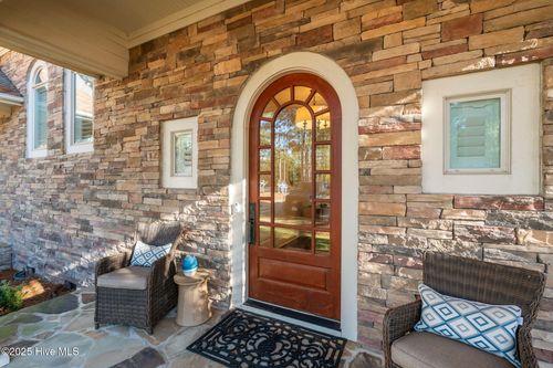 140 Cochrane Castle Cir, Pinehurst, NC, 28374-8384 | Card Image