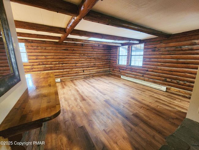 Living Room | Image 26