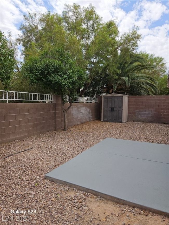 916 Autumn Royal Ln, House other with 3 bedrooms, 2 bathrooms and null parking in Las Vegas NV | Image 19