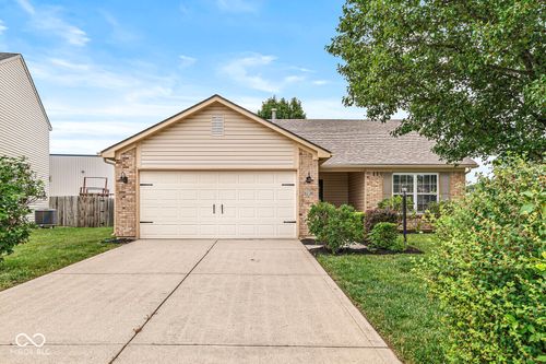 8236 Brambleberry Dr, Indianapolis, IN, 46239-6860 | Card Image