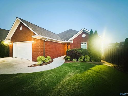 104 Canterbury Cir, Arab, AL, 35016-2717 | Card Image