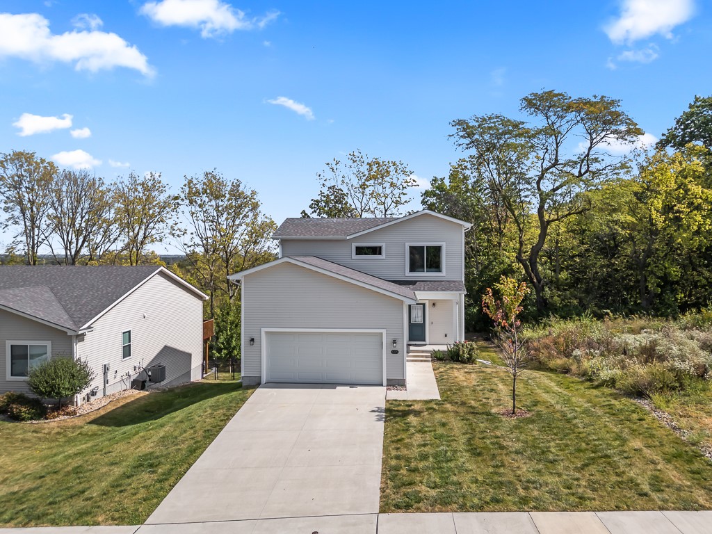 Carter Ct, Johnston, IA 50131