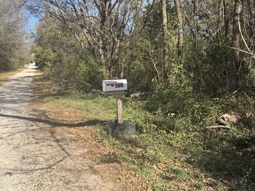 500 N Hovey St, Chico, TX, 76431-2872 | Card Image