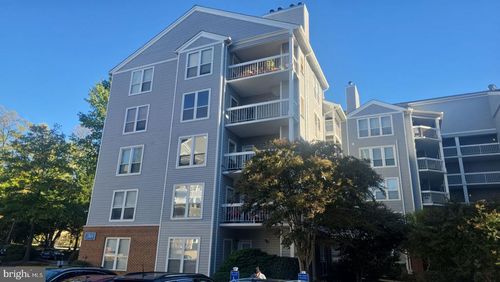 5-e11-3175 Summit Square Dr, OAKTON, VA, 22124-2865 | Card Image