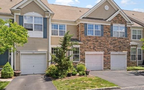 5 Case Ct, Monroe, NY, 10950-4937 | Card Image