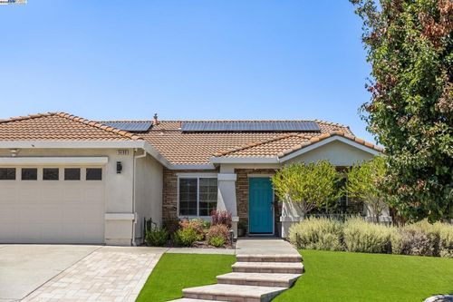 5408 La Salle Way, Vallejo, CA, 94591-6302 | Card Image